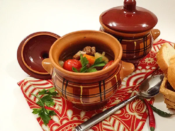 Русское жаркое в горшочках (Russian Hot Clay Pot)
