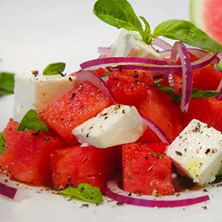 Салат из арбуза с сыром фета (Watermelon and Feta Salad)