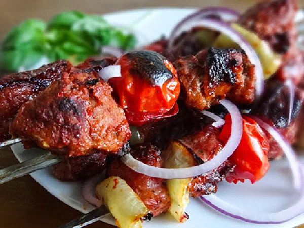 Шашлык в томатной пасте с аджикой (Kebab with Tomato Sauce)