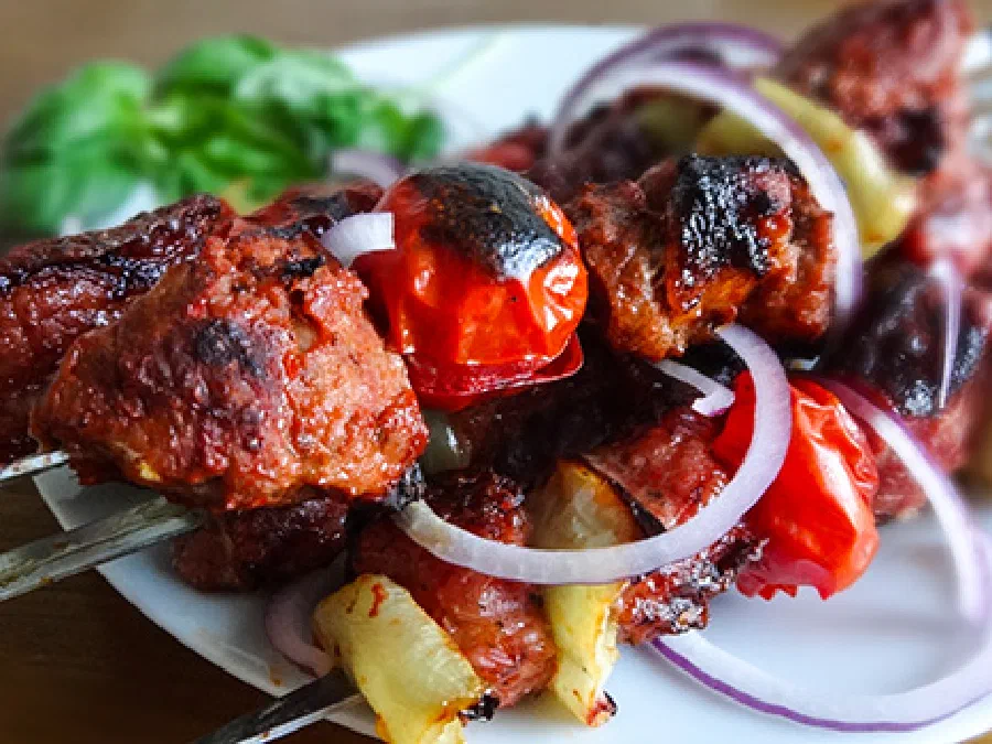 Шашлык в томатной пасте с аджикой (Kebab with Tomato Sauce)