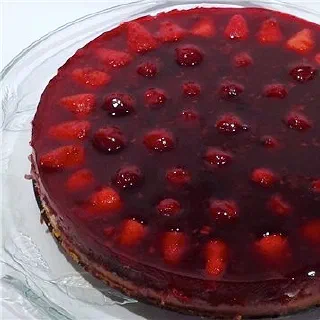 Сливочный чизкейк с клубникой (Cheesecake)