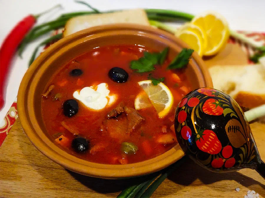 Солянка мясная – домашний рецепт (Russian Meat Soup – Solianka)