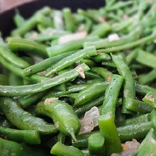 Стручковая фасоль с яйцом