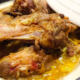 Тажин с бараньими рульками и инжиром (Moroccan Lamb Shank Tagine with Figs)