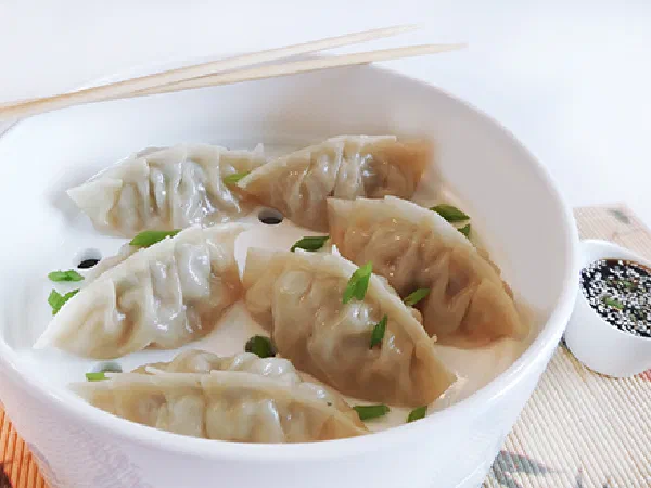 Цзяоцзы со свининой и креветками (Jiaozi )