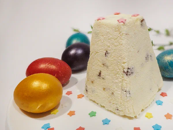 Творожная пасха с шоколадом (Easter Chocolate Cottage Cheese «Pasha»)