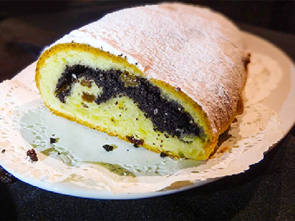 Творожный штоллен с маком (Poppy Seeds Quark Stollen)