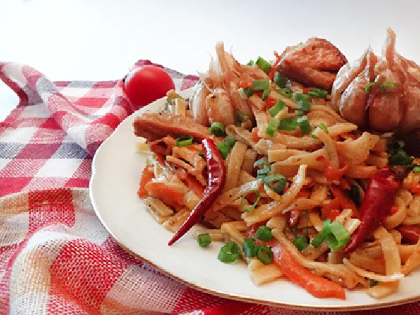 Угра палов – плов с яичной лапшой (Noodles Pilaf «Ugra»)