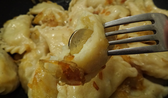 Секретные вареники с картошкой и луком (Russian Dumplings with Potatoes and Onions – гадание на варениках)