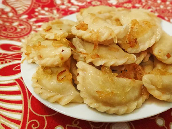Секретные вареники с картошкой и луком (Russian Dumplings with Potatoes and Onions – Vareniki s Kartoshkoy)
