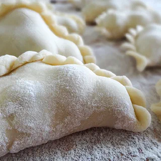 Вареники с вишней и тютиной (Cherry and Mulberry Vareniki) 