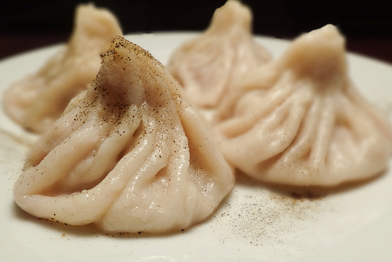 Хинкали на столе (Khinkali)