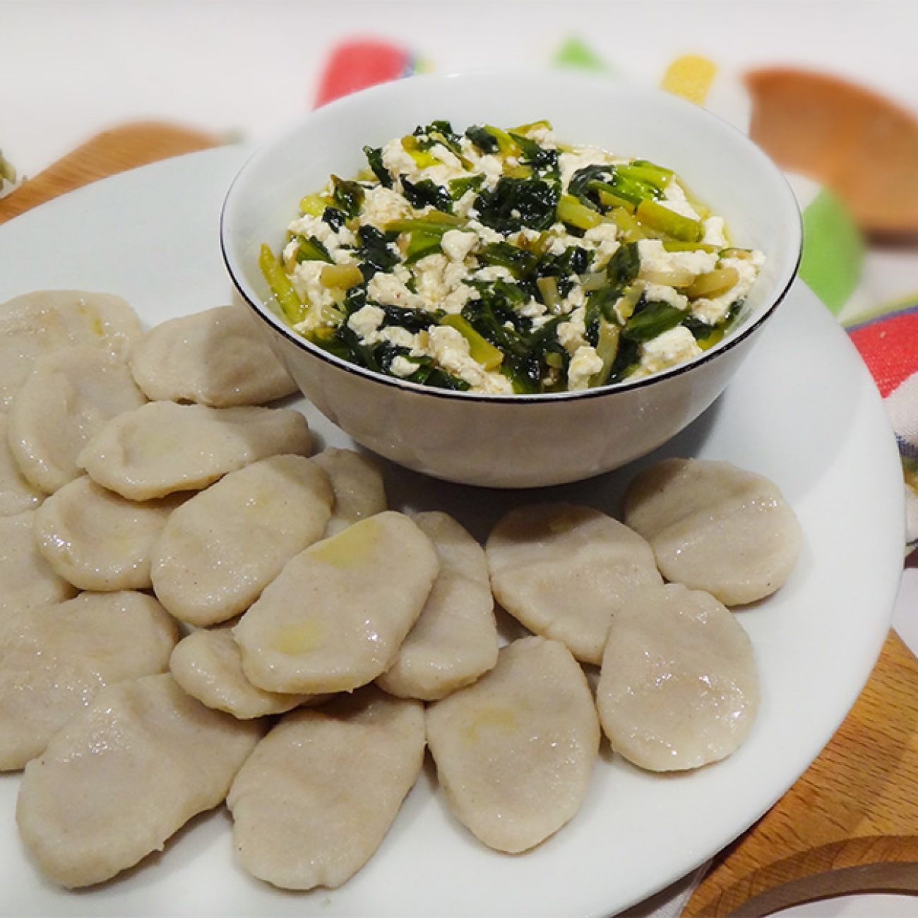 Черемша с творогом и ахьар галнаш (Ramson, Cottage Cheese and Chechen Corn  Galnash)