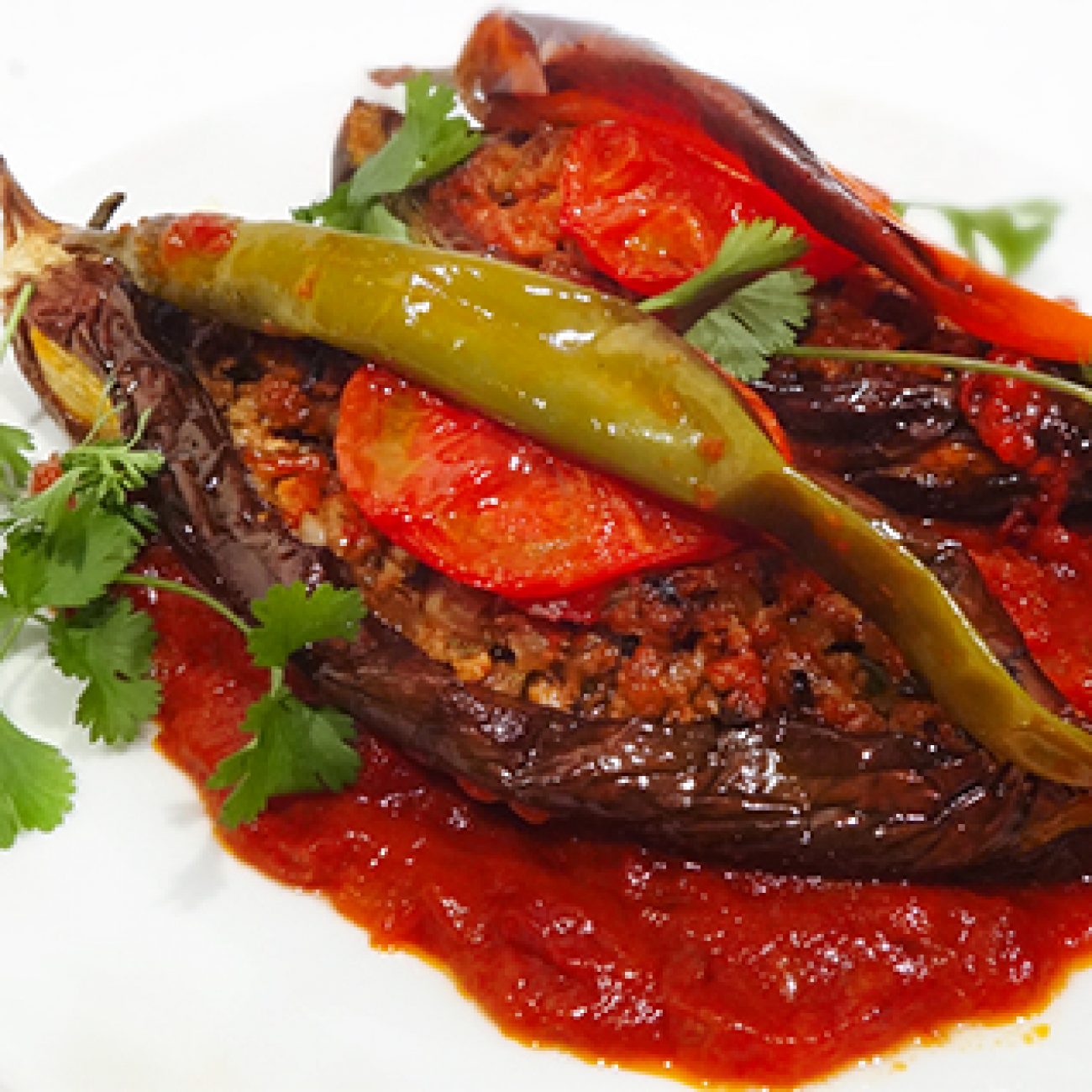 Карныярык – фаршированные баклажаны (Karniyarik – Stuffed Eggplants)