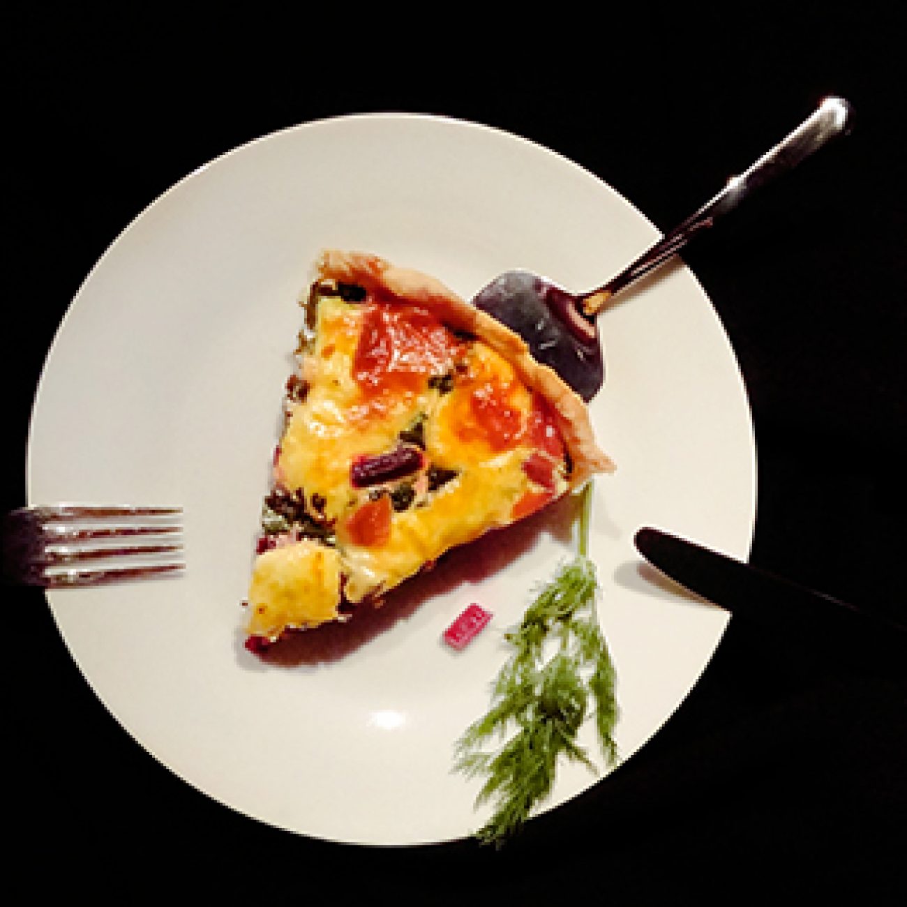 Киш со свеклой (Beet Greens and Beet Quiche)