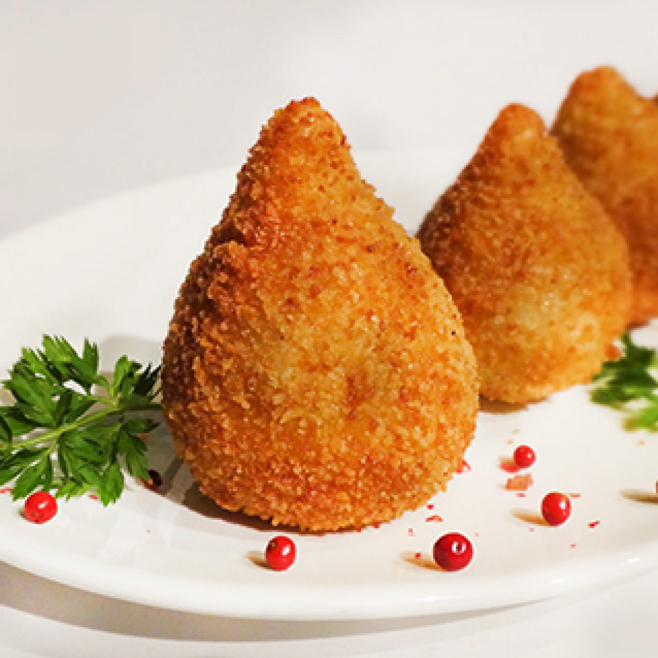 Кошинья – бразильские куриные крокеты (Brazilian Coxinha)