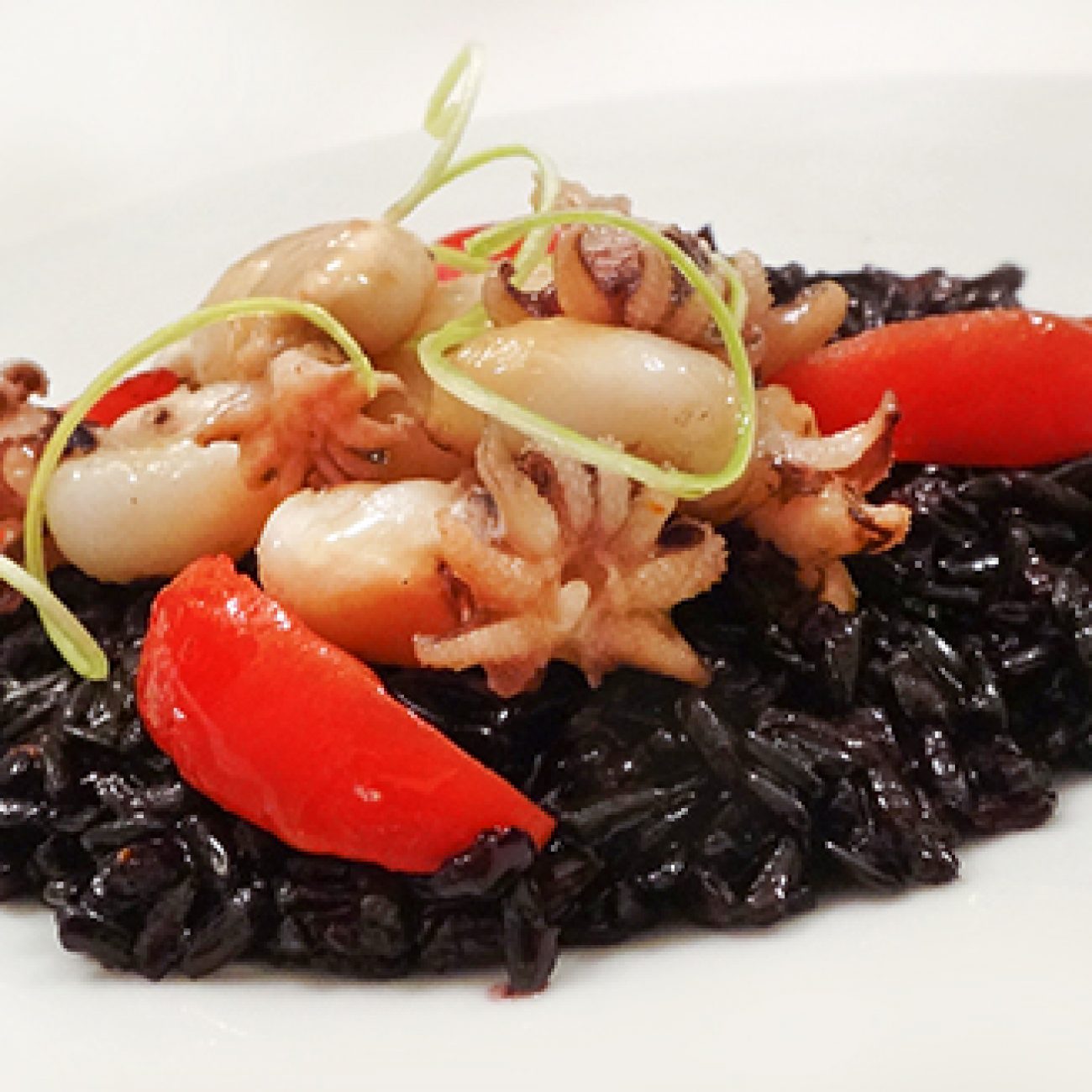 Ризотто из чёрного риса с каракатицей (Black Rice Risotto with Cuttlefish)