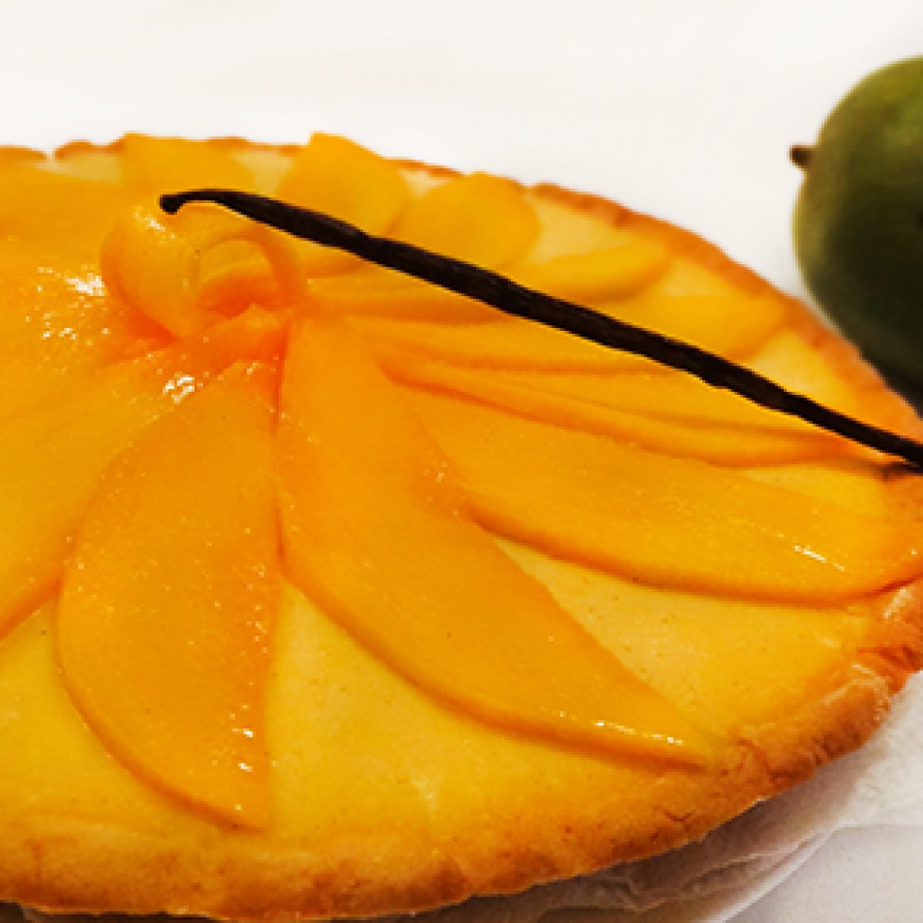 Тарт с манго и заварным кремом (Mango Tart)