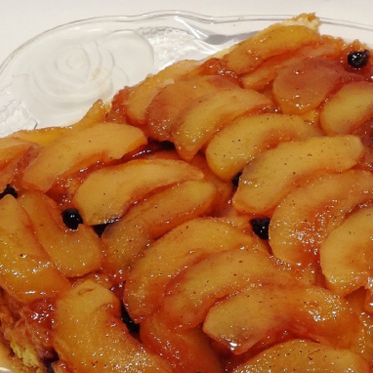 Как приготовить Яблочный тарт из слоеного теста рецепт пошагово