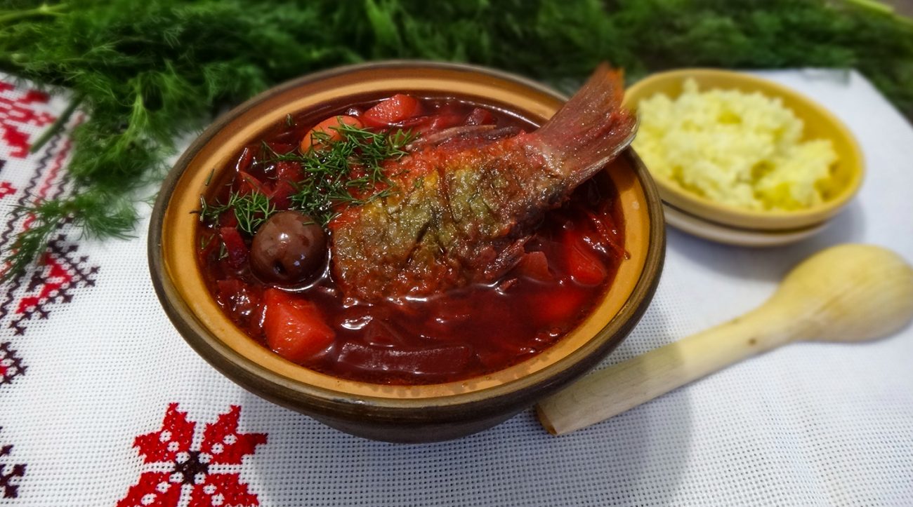 Борщ постный с карасями (Ukrainian Borsch with Crucian)