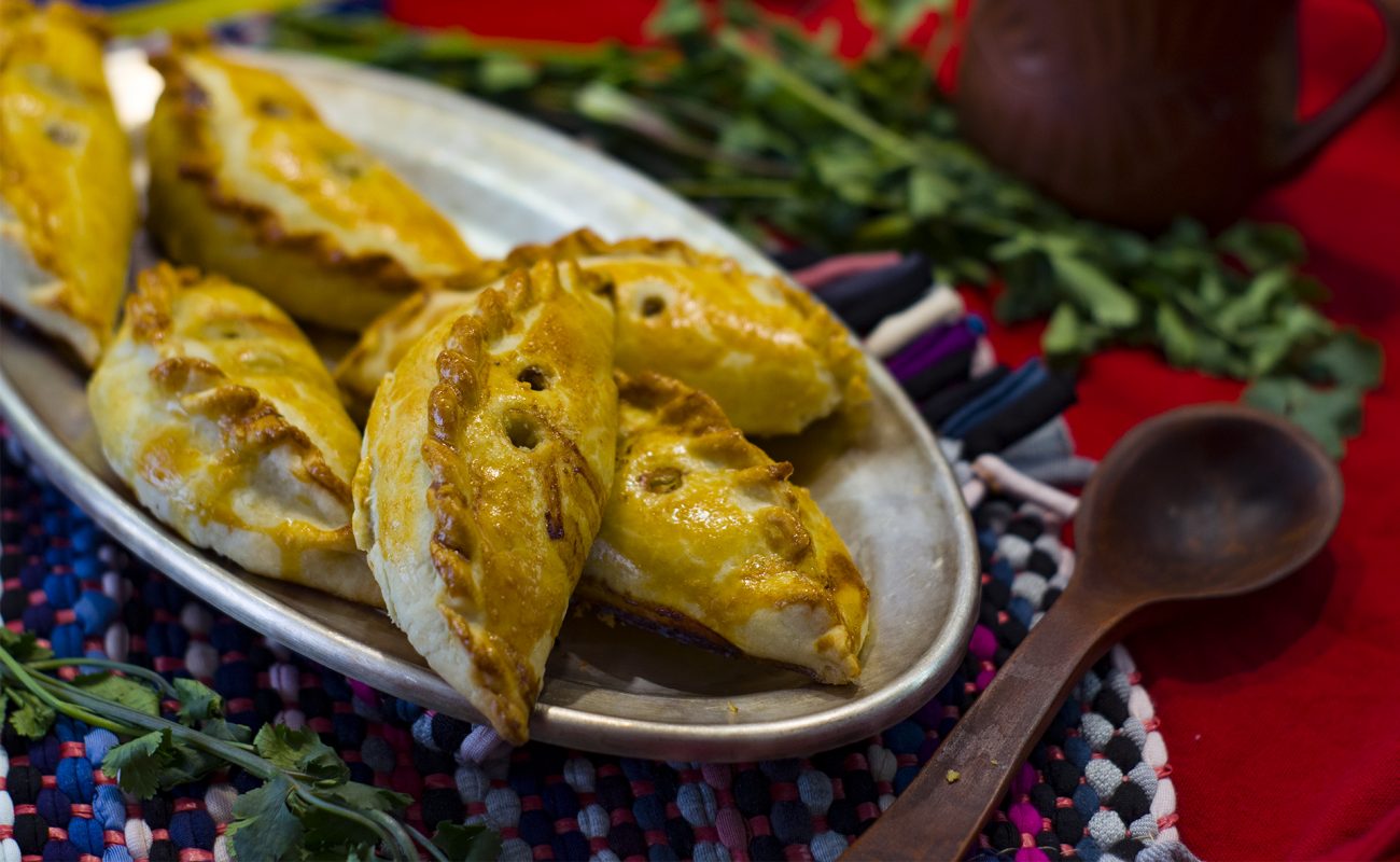 Кибины — караимские пирожки с мясом (Kibinai — Karaite meat pies)